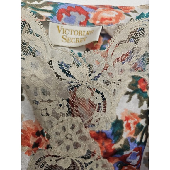 Vintage Victoria's‎ Secret Camisole Womens Medium Floral Lace Satin Sleepwear - Picture 3 of 8
